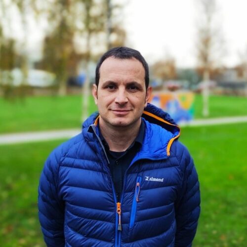 Manel Frifoll headshot